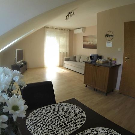 Apartment Šamorín Екстериор снимка