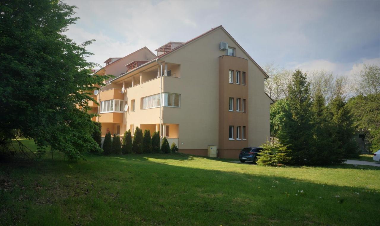 Apartment Šamorín Екстериор снимка